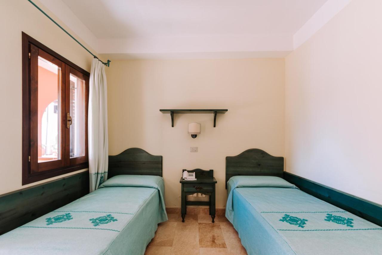 Nicolaus Club Torre Moresca Орозеи Экстерьер фото